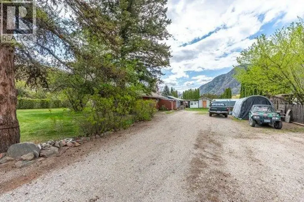 5009 13th Avenue, Okanagan Falls
